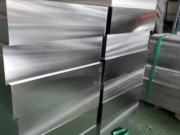 Precision mold manufacturing case study photo